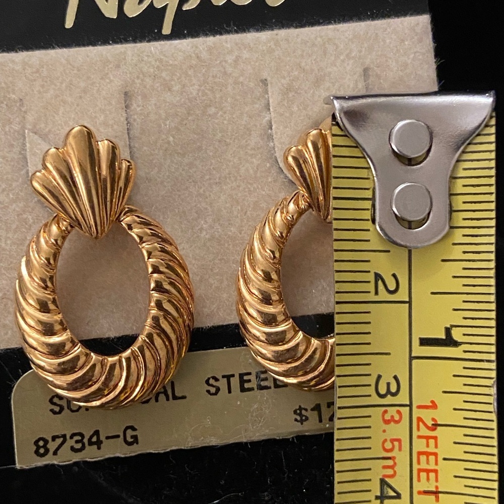 Vintage Napier door knocker oval fan drop gold plated earrings pierced - Picture 4 of 5